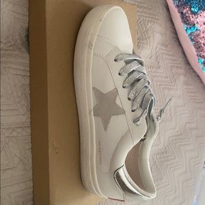Vintage Havana Grey Star Sneaker NWT